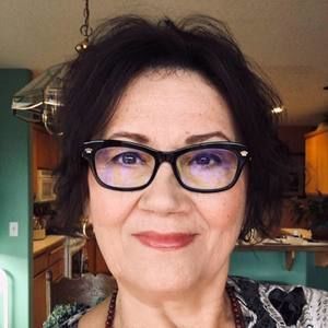 Meet your Posher, Deborah